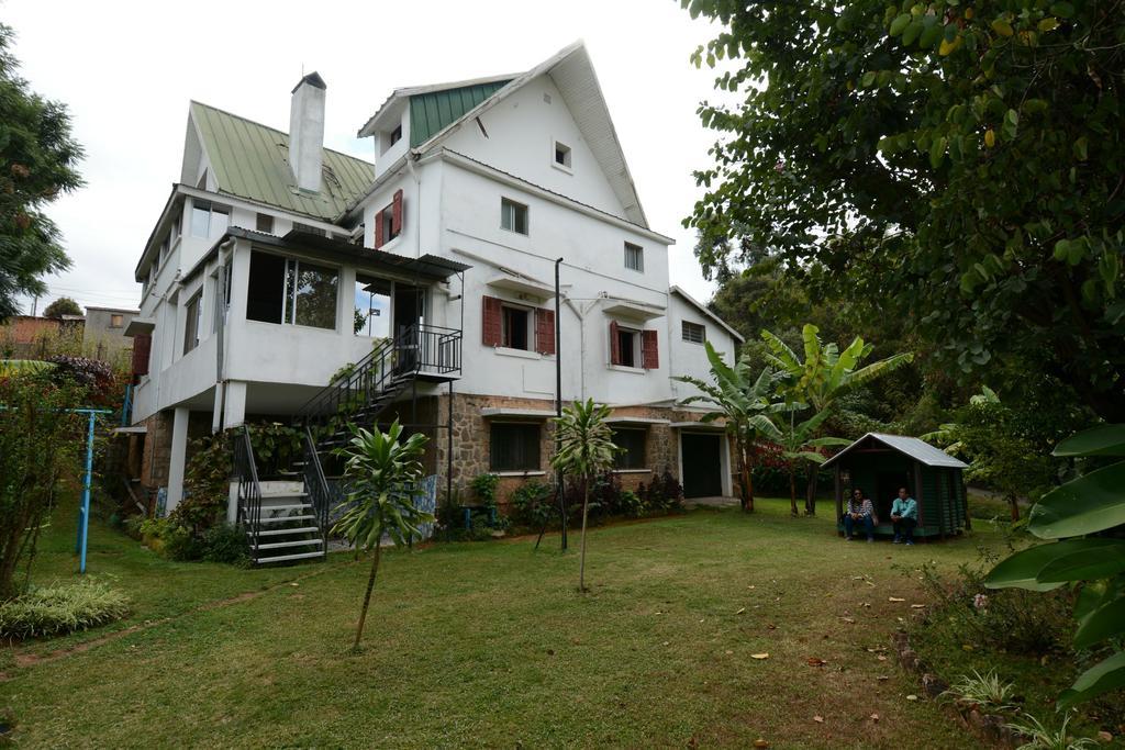 Hotel Chez Jeanne Antananarivo Exterior photo