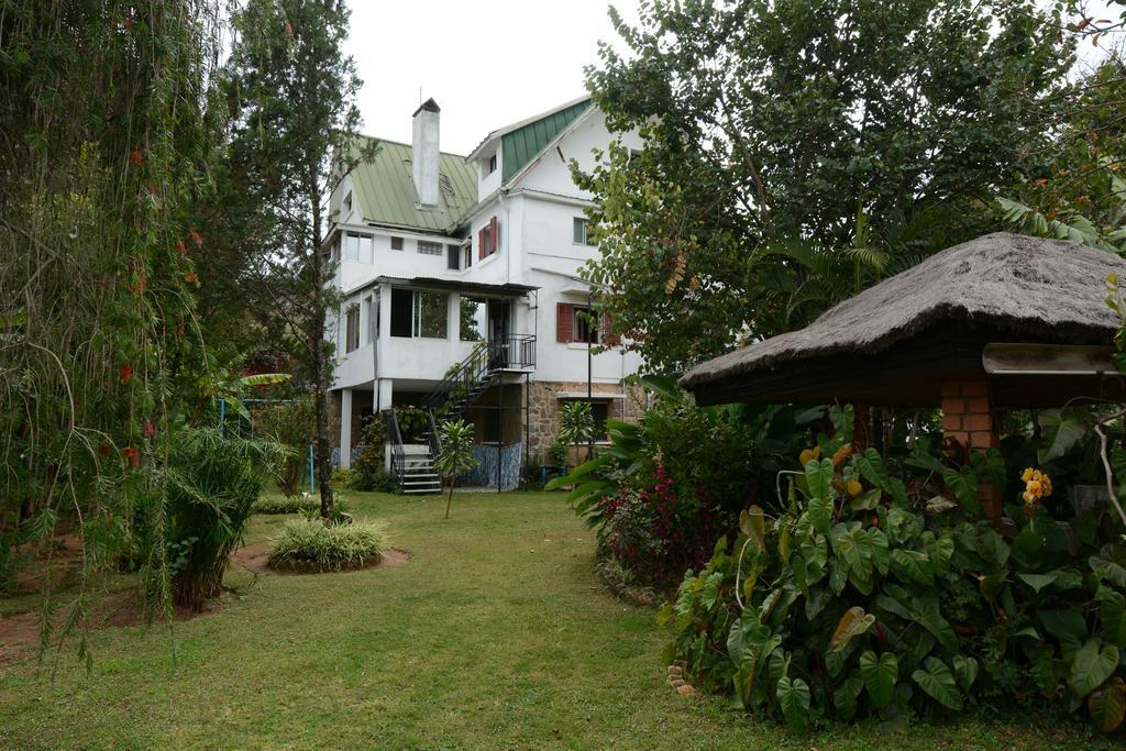 Hotel Chez Jeanne Antananarivo Exterior photo